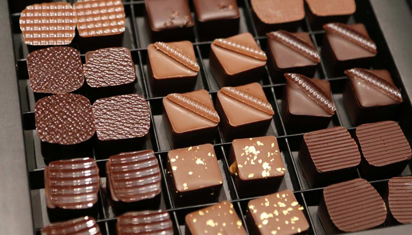 Dark chocolate bonbons